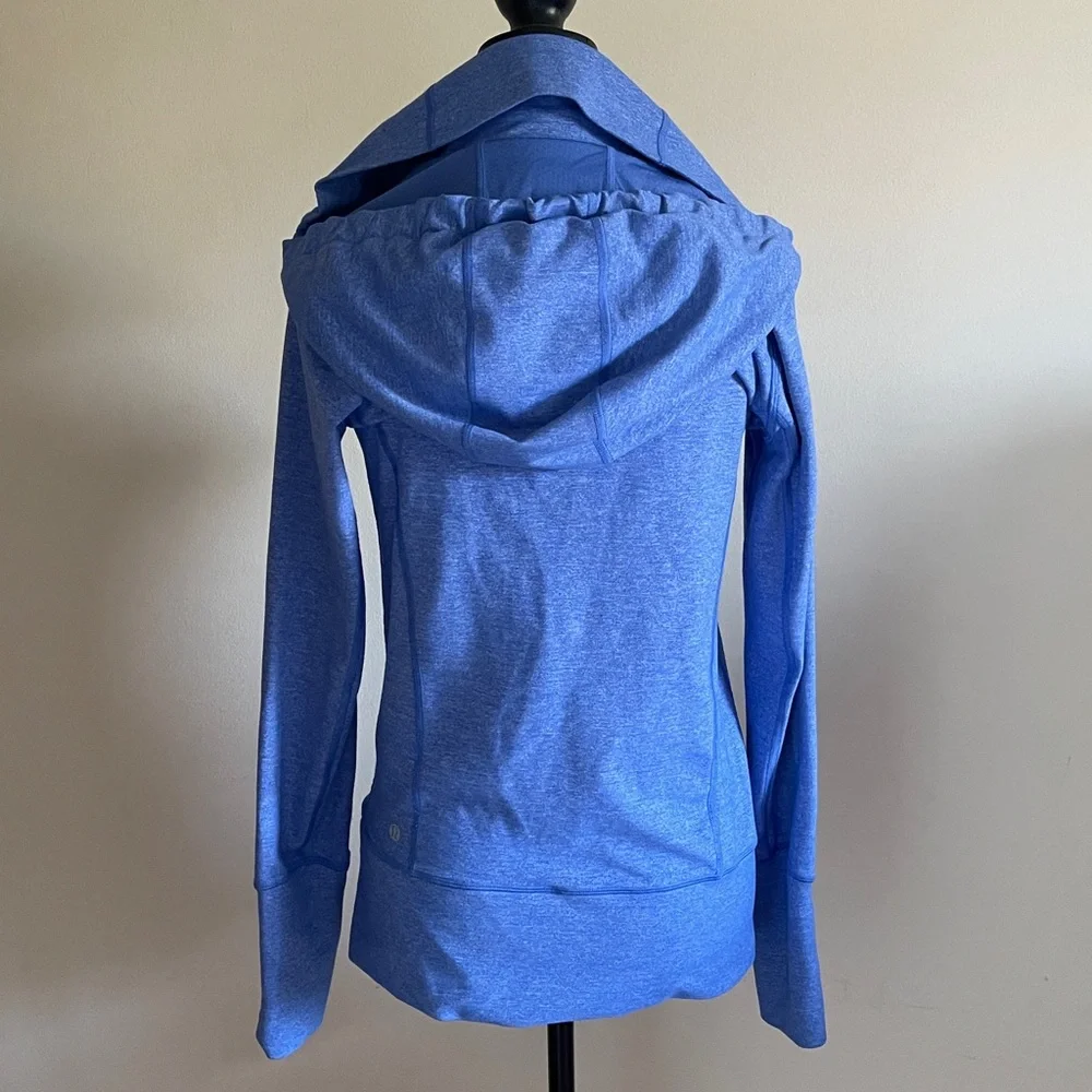 Lululemon Women's Scuba Hoodie - Picture 7 of 9